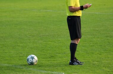Referee