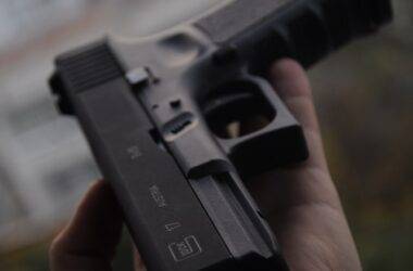 Gun