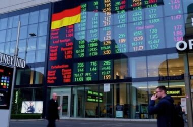 MARKET MELTDOWN: US Stocks Plummet After Fed's Shocking Decision!