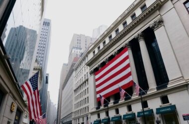 Tech Surge Drives US Markets to Green Zone, But for How Long?