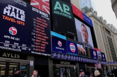 Tech Stocks Soar in Unprecedented Demand!