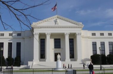 BREAKING: US Fed's 3rd Rate Cut in a Row - Is a Recession Imminent?