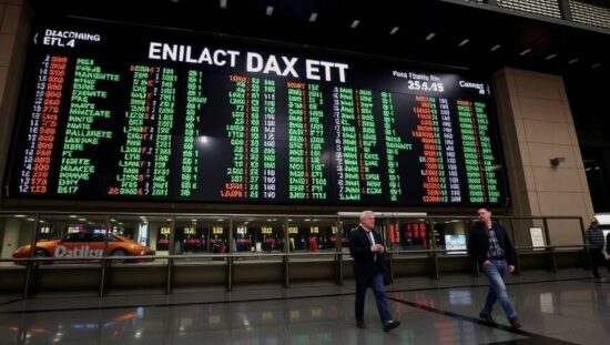 Trader's Miracle: Dax Crashes to Record Low, Then Unleashes a Stunning Comeback in the Final Minutes!