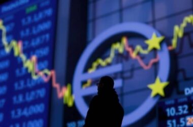 Dax's Stunning Turnaround in Focus on Zins Policy