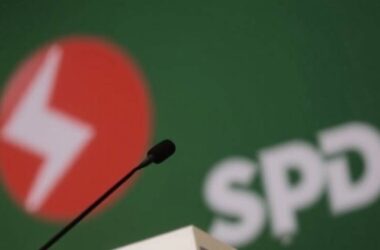 SPD Stuns with Shocking U-Turn, Kills Black-Green Alliance in Cold Blood!