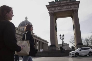 Shock as Germany's Top University Considers Axing ENTIRE Departments!