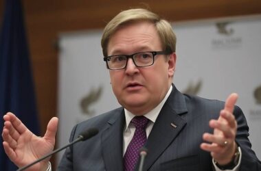 Habeck Wins the War of Words!