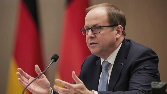 Scholz Blasts Habeck's Military Misstep