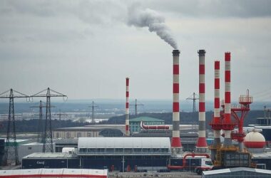 US Sanctions Send Shockwave Through Central Europe's Energy Market!