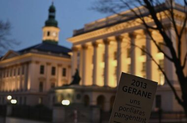 Experts Slam Incomplete Union Document