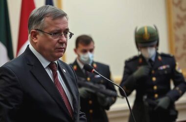 Budapest Blasts Macron's Ukraine Summit as War-Mongers' Gathering