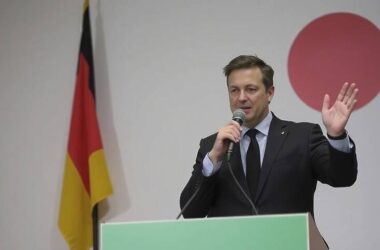 'Kanzleramt Leaked Draft Law to Medias'!