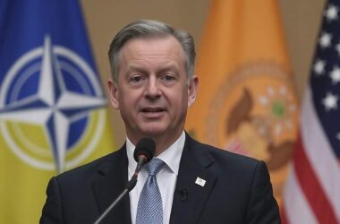 BOMBSHELL: NATO Chief Demands Ukraine's Selenskyi to 'Make Peace' with Trump in Shocking U-Turn!