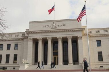 FED FEAR: 'Imminent Recession' Looms as US Economy Teeters on the Brink of Collapse!