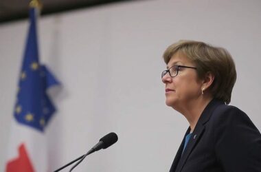 Union's Lead in Jeopardy?