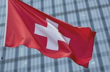 Bankers Beware: Swiss Uprising Cuts Salaries in Half!