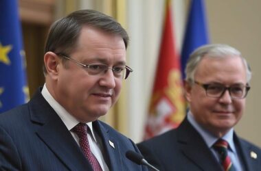 Slovak PM Warns Serbia's EU Membership at Risk if Vucic Attends Moscow Victory Parade