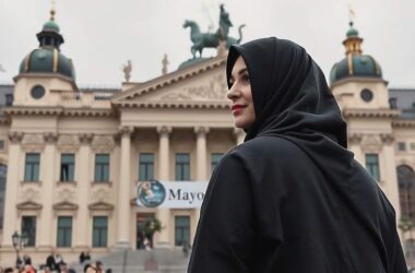 Vienna's Muslim Mayor Candidate and Ramadan Official Holiday Aim to Boost Political Representation