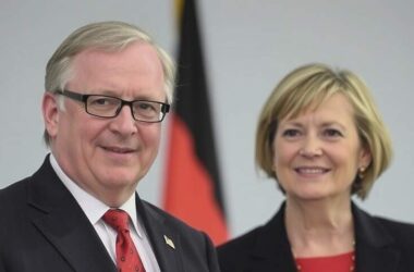 SPD Endorses CDU's Wadephul for Foreign Minister Role
