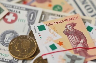 Swiss Franc Soars as Dollar Weakens Amid Trade War, Swiss Central Bank Holds Steady