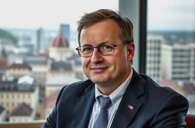 Munich Re CEO Sounds the Alarm for Germany's Economic Revival