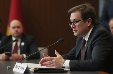 Spahn Demands Emergency Decisions to Save Germany