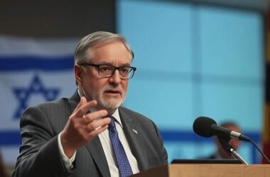 German Jewish Leader Unleashes Scathing Critique of Wadephul's Israel Remarks