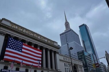 US Stocks Surge as China Signals Open Door for Talks
