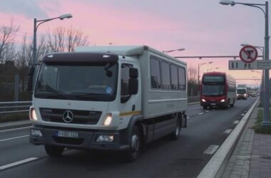 Minister's Last-Ditch Effort to Save the D-Ticket