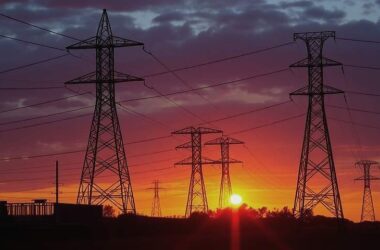 Government Betrays Economic Promise