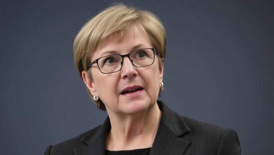 Fed Gov't's Cheeky Funding Tactics Under Fire