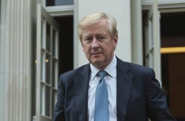 Minister Reverses Vegetarian Food Rule