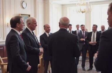 Merz Confirms Strong Ties With Defense Minister