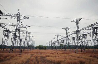 Germany Funds Major Stake in Power Grid Giant