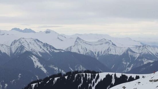 Avalanche Kills German Hikers in Italy