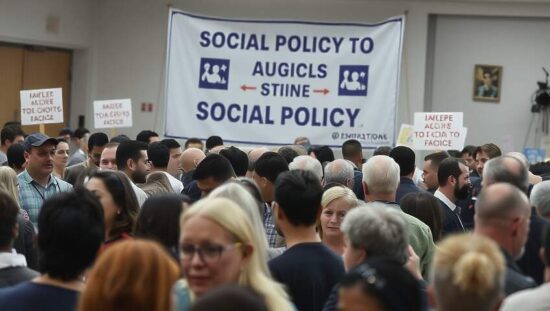 Youth Union Demands Social Security Freeze