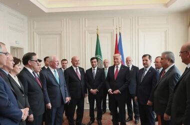 US Envoy Meets Zelensky, European Leaders in Berlin