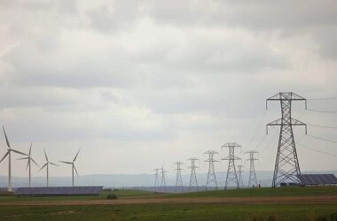 Eon Prioritizes Consumers Over Renewables