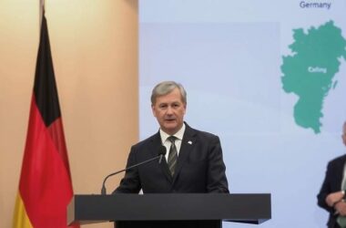 SPD leaves open permanent German military deployment in Greenland