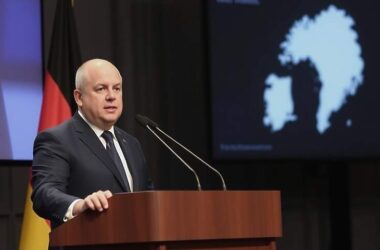 Pistorius Warns Europeans of No Guarantee to Overcome Greenland Crisis With Trump