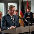 Gysi Proposes Council of Wise to Steinmeier to Draft Grundgesetz Reform