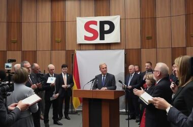 SPD Demands Overhaul Germany Debt Brake to Fuel Infrastructure Investment