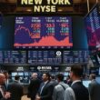 US Stock Markets Decline Amid Fading Optimism