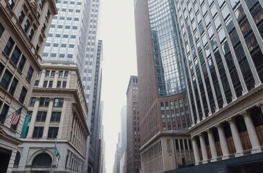 Hope for End of War Boosts US Stock Market Gains