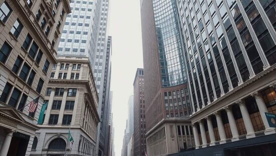 Hope for End of War Boosts US Stock Market Gains