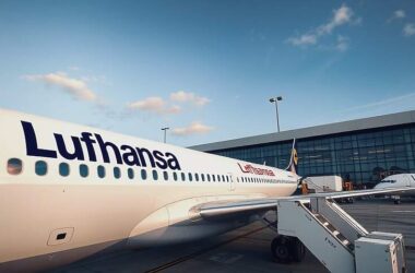 Lufthansa Cabin Crew Strike Grips Airline After Pilot Walkout