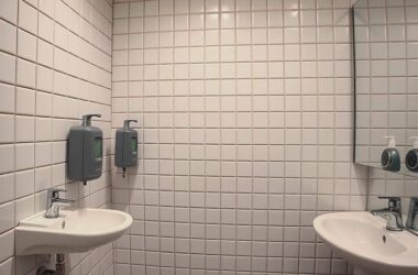 Tree Whisperer Peter Wohlleben Warns About Public Toilet Hygiene Hazards